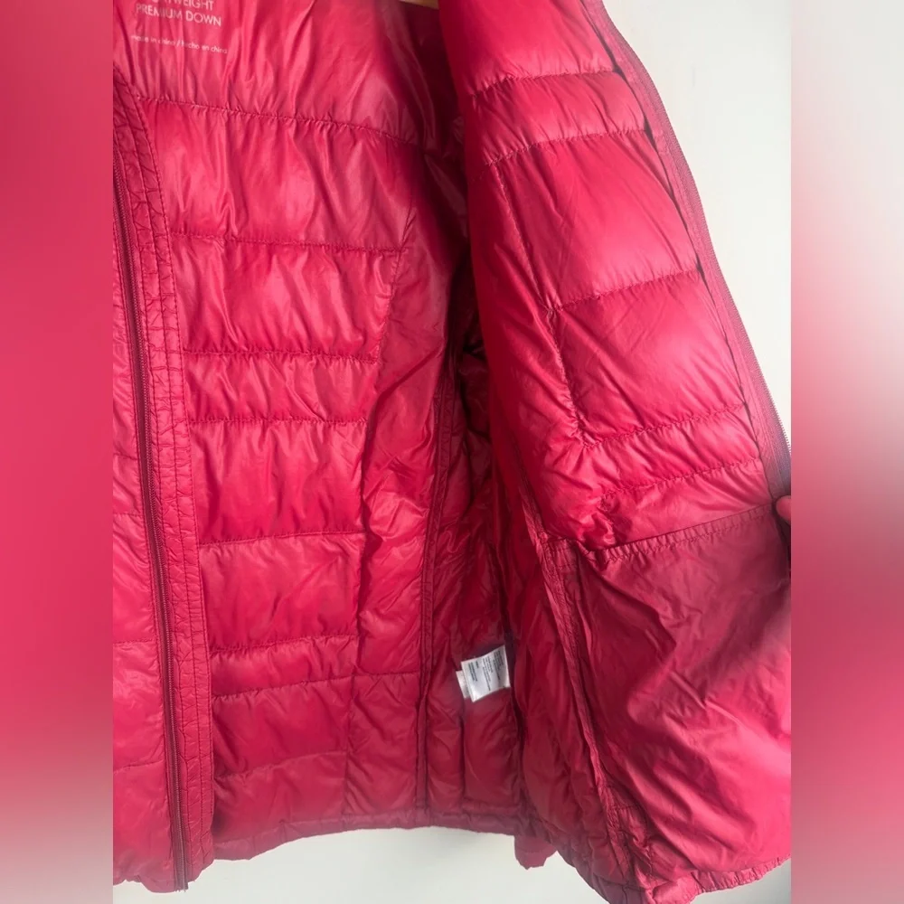 Calvin Klein Down Puffer Jacket Womens Size S Red Full Zip Packable LTWT FLAW‎